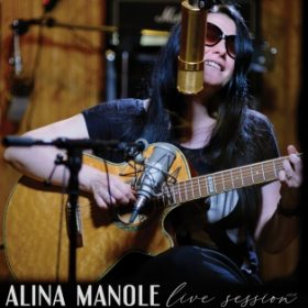 Alina Manole lansează primul ei album disponibil pe vinil